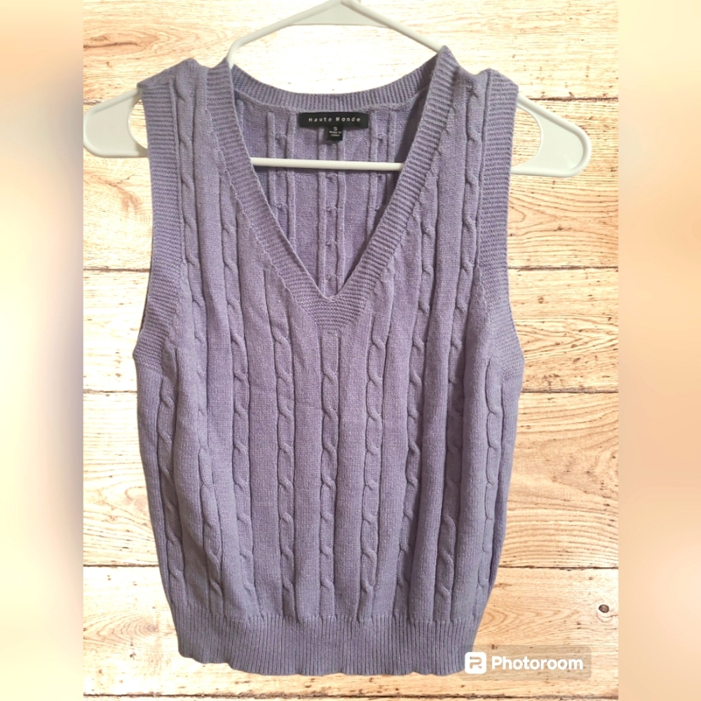 Nwt small Dusty blue crop vest